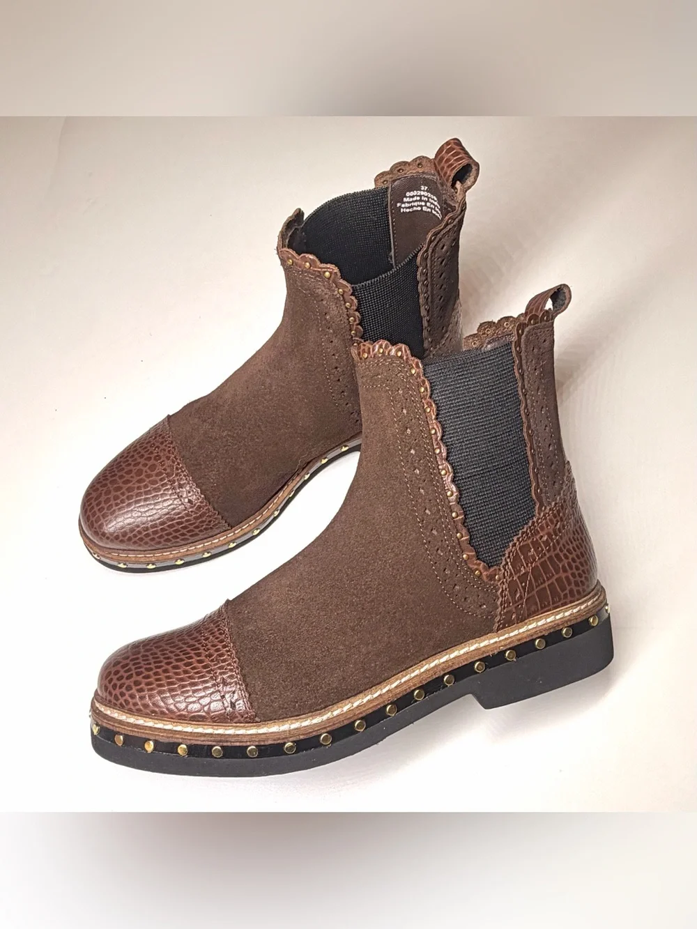 Free People Women’s Atlas Chelsea Boot Chocolate Brown Studded Size- 37 Us 7